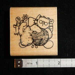 D.O.T.S. Kitty Cat with Yarn Wood-mounted Rubber Stamp